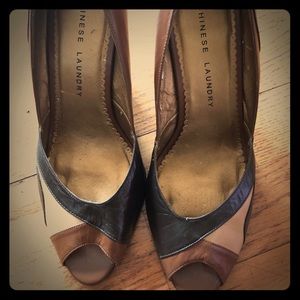 Chinese Laundry peep toe wedges